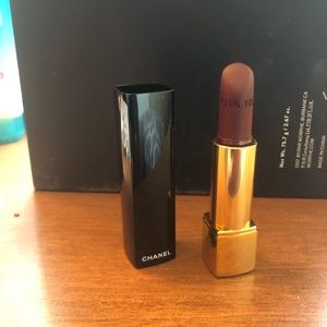 Chanel Rouge Allure lipstick 59